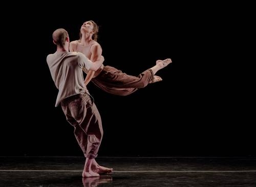 Festeggiano 10 anni di attività che hanno portato la danza al pubblico di Città del Messico.