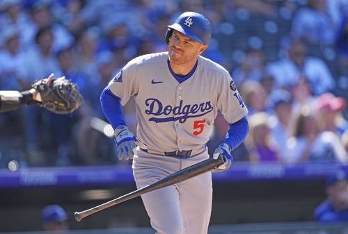 Dodgers pokonali Rockies 9-5; Freeman zapewnił zwycięstwo