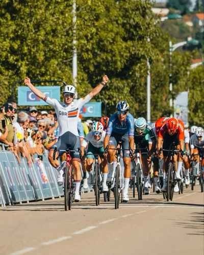 César Macías, Tour de l'Avenir'in ilk etabını üçüncü sırada tamamladı