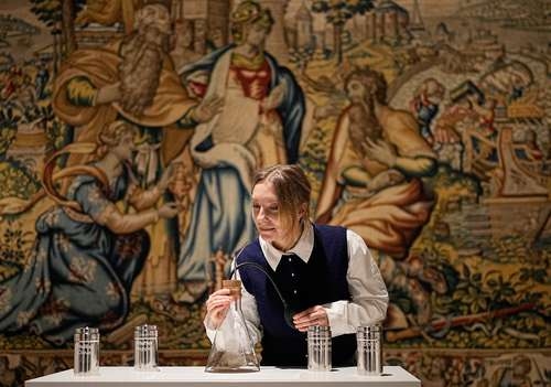 Invitan a viajar en el tiempo con el olfato