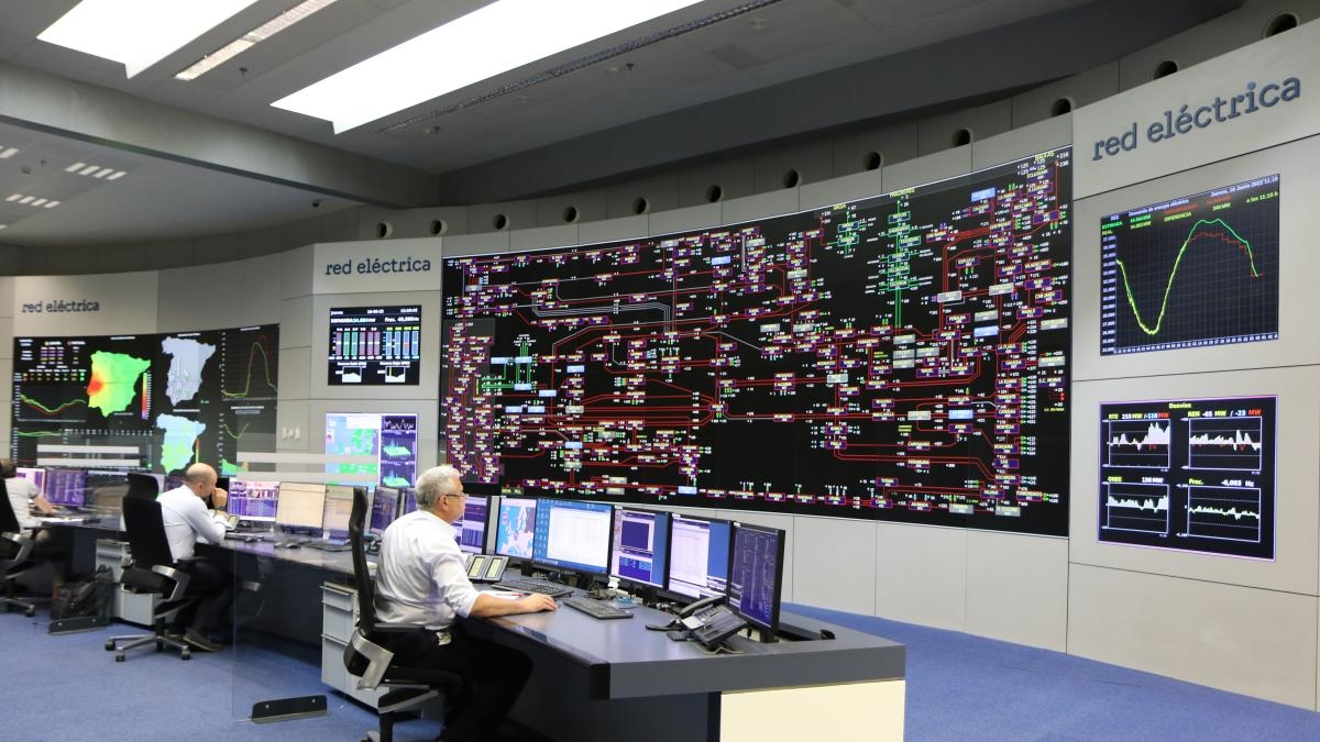 The challenge of restoring the Spanish electricity system from a total blackout