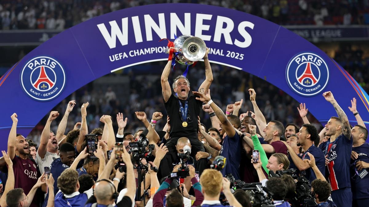 Sıkıntılı ve istikrarsız bir PSG, dalgada kalmak ve uzak bir kabusu unutmak istiyor.