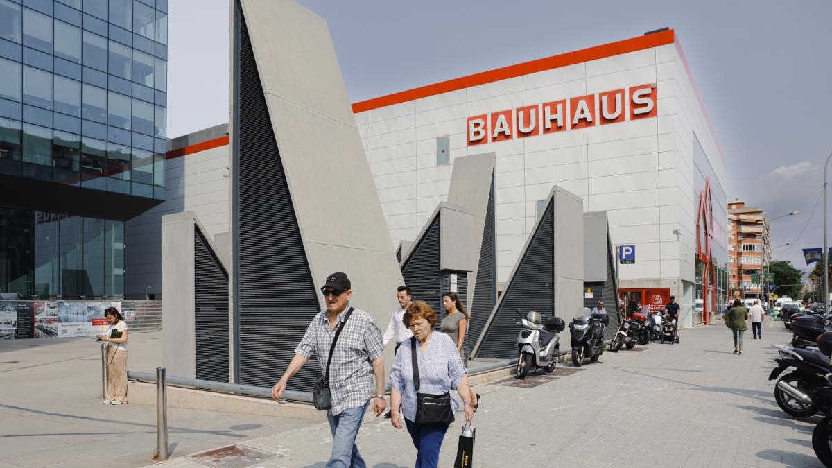 Barcelona devuelve impuestos a cuatro empresas por una inspección ilegal