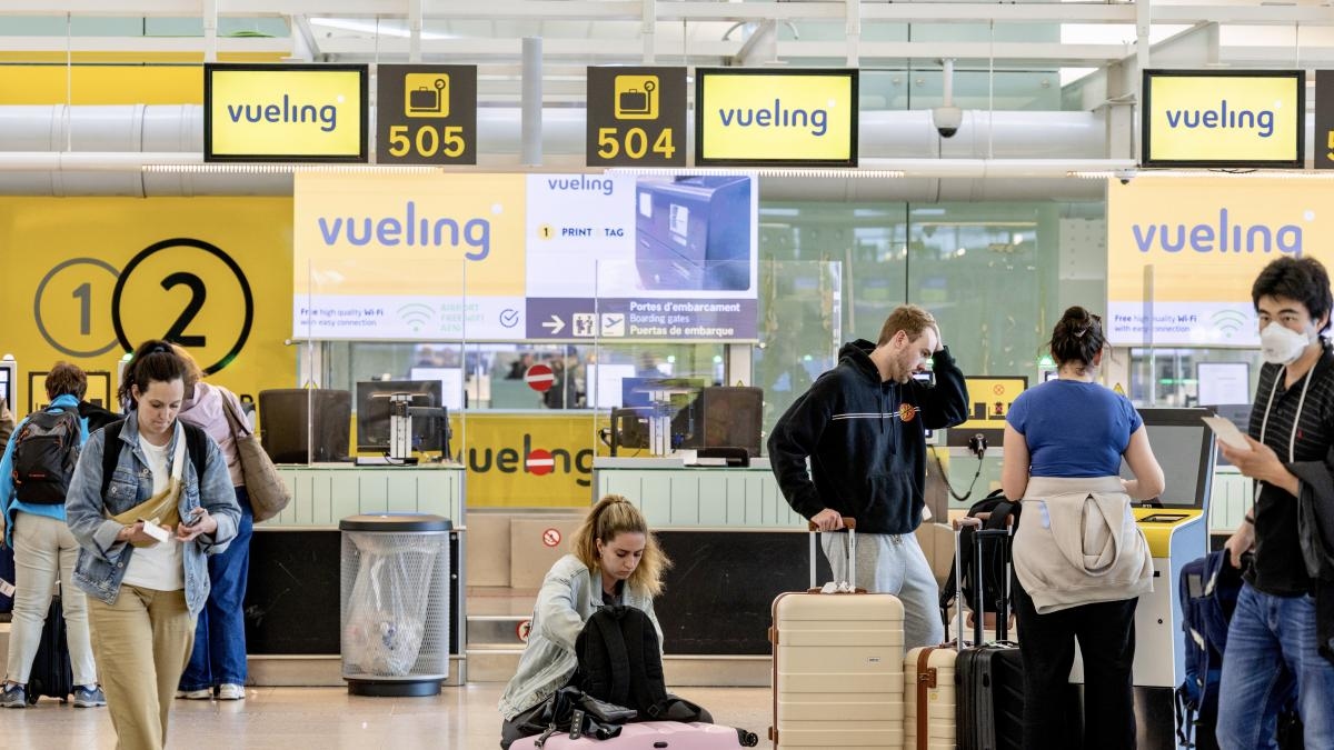 Aena wird sich mit den Fluggesellschaften über die Tarife beraten, mit denen die im Sommer beginnende Erweiterung des Flughafens El Prat finanziert werden soll.