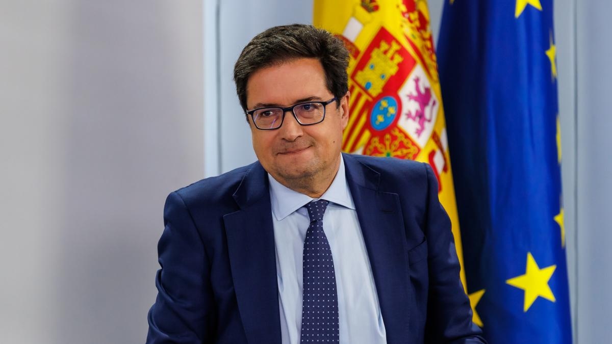 The Government chooses Barcelona for the CNMC section that will oversee the media