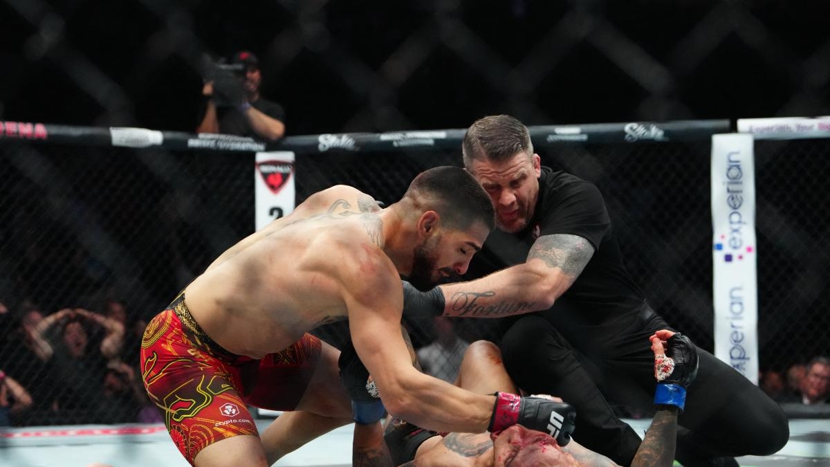 O boxe lava o rosto