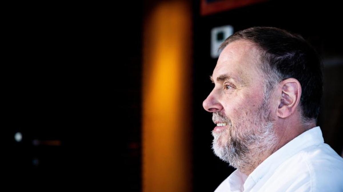 Oriol Junqueras: "Non vogliamo che governino PP e Vox, ma la Catalogna è la nostra priorità."