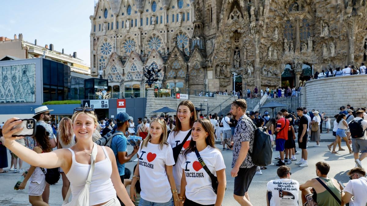 Luxetoeristen geven meer geld uit in Madrid, maar in Catalonië stagneert dit.