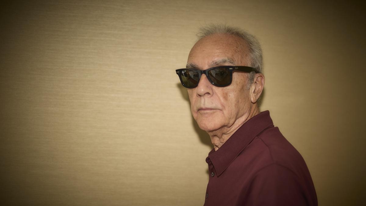 Juan José Millás: „Das Alter ist voller Geheimnisse und Verwirrungen; es ist ein unbekanntes Land.“