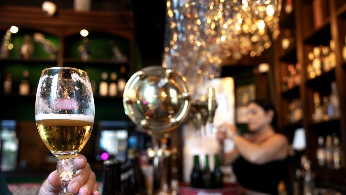 Wereldwijd neemt de bierconsumptie af.