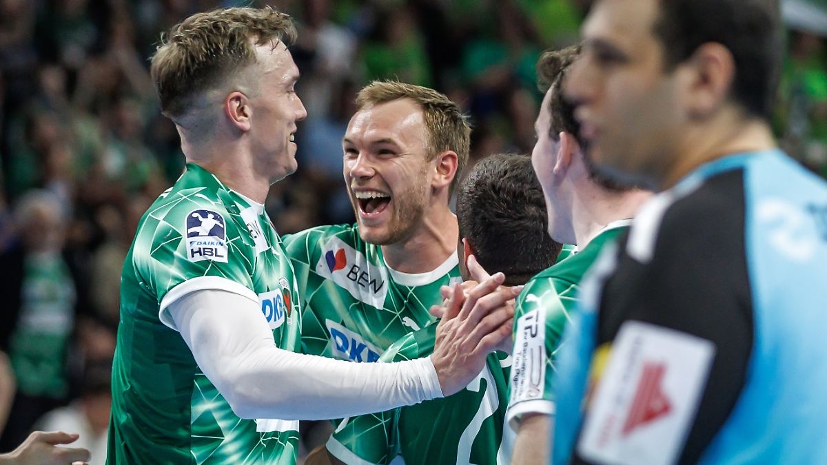 Achtervolger Melsungen overklast: Foxes winnen heel dicht bij hun grote droom