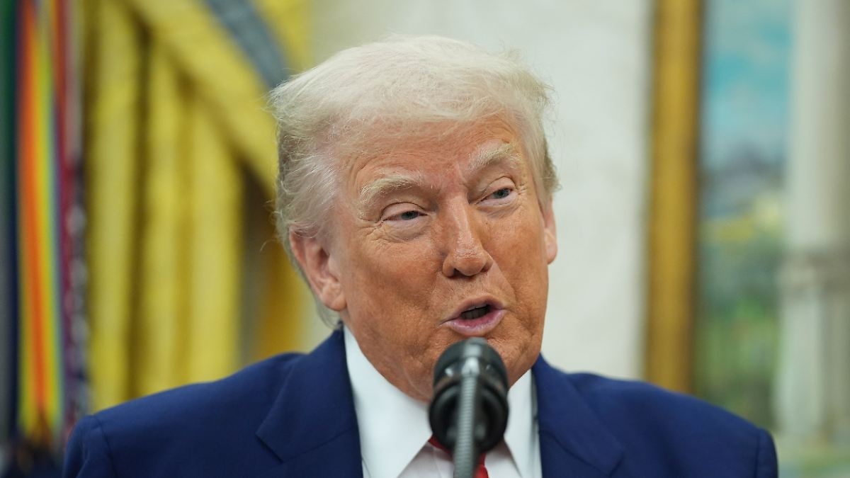 Farewell press conference with Musk planned: Trump calls ruling on tariff ban "terrible"