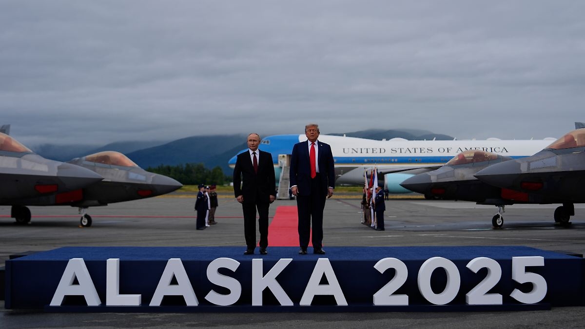 Ligação telefônica de uma hora: Trump conversa com Merz e Selenskyj sobre reunião com Putin