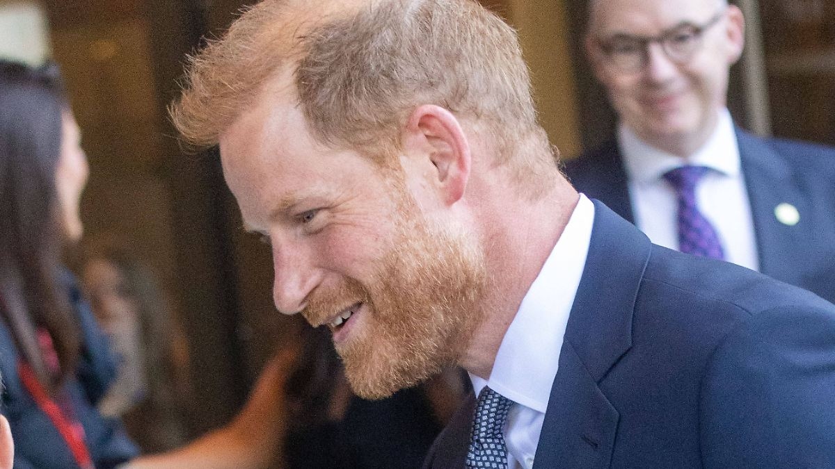 Ricordando la Regina: Harry e William sono molto vicini, ma solo spazialmente