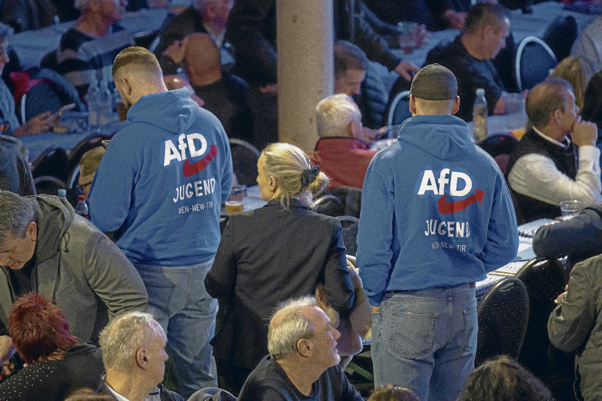 Anti-fascist protest | Dresden blockade a model for protest against AfD youth