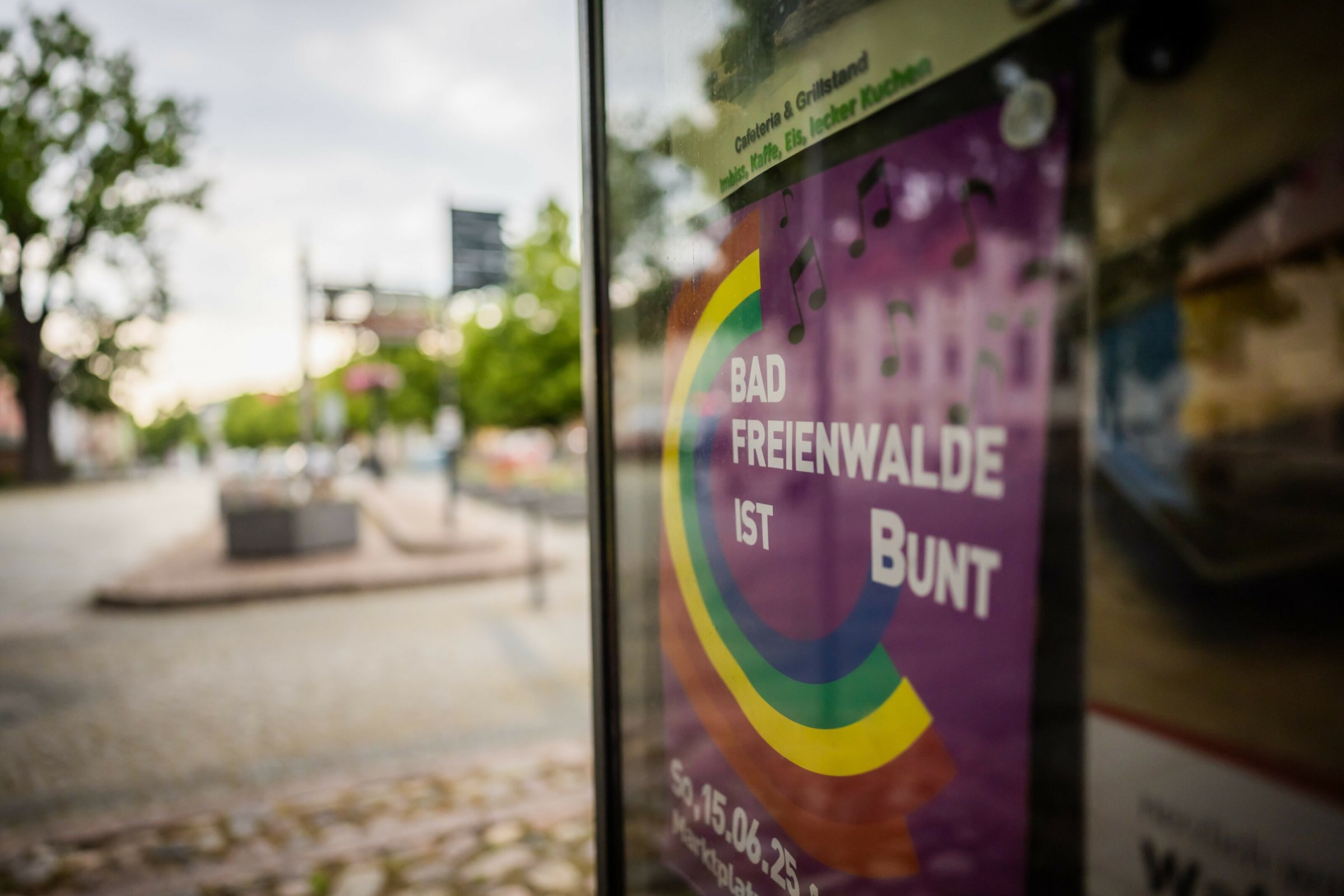 Extreemrechts | Aanval op kleurrijke Freienwalde: Verdachte geïdentificeerd