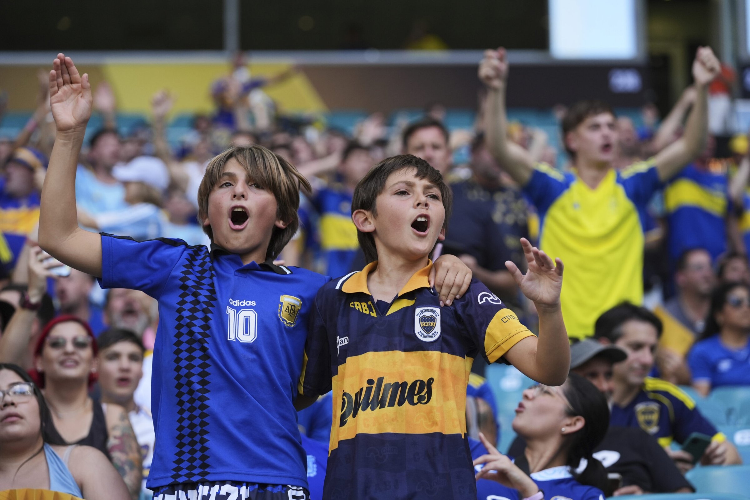 Piłka nożna | Modny futbol narkotykowy – eksperyment z Klubowymi Mistrzostwami Świata