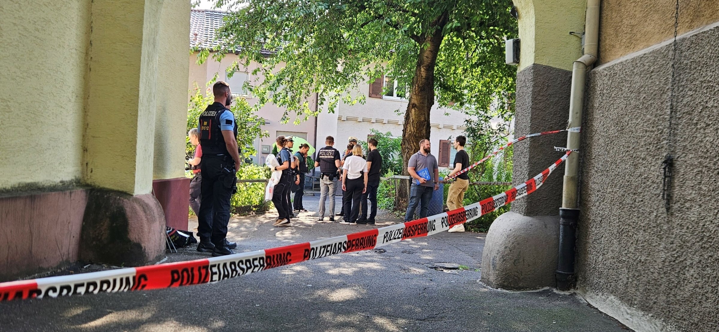 Police violence in Stuttgart | Shot while running away