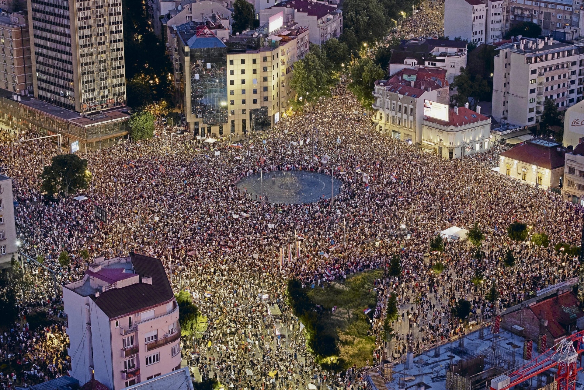 Protesty | Serbia: „Stoimy w obliczu konfliktu między dwiema przyszłościami”