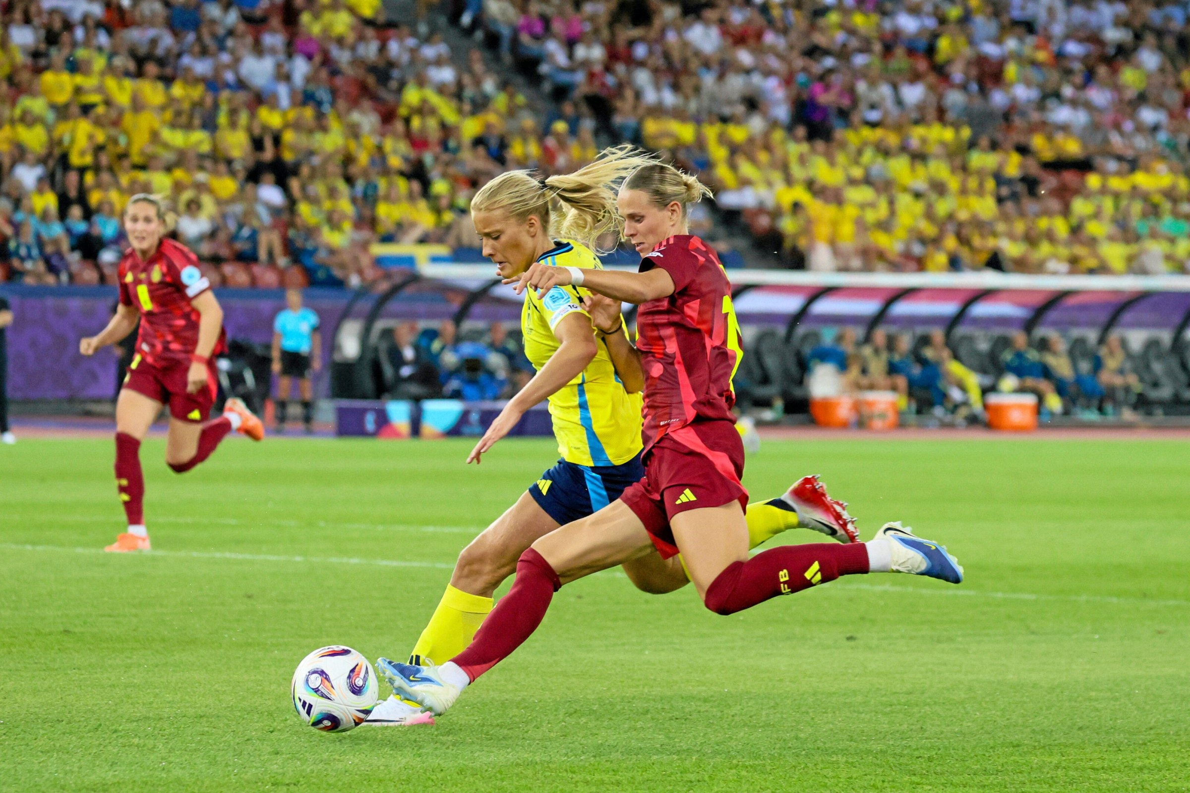 Campeonato Europeu de Futebol Feminino | "Falta respeito pelas mulheres"