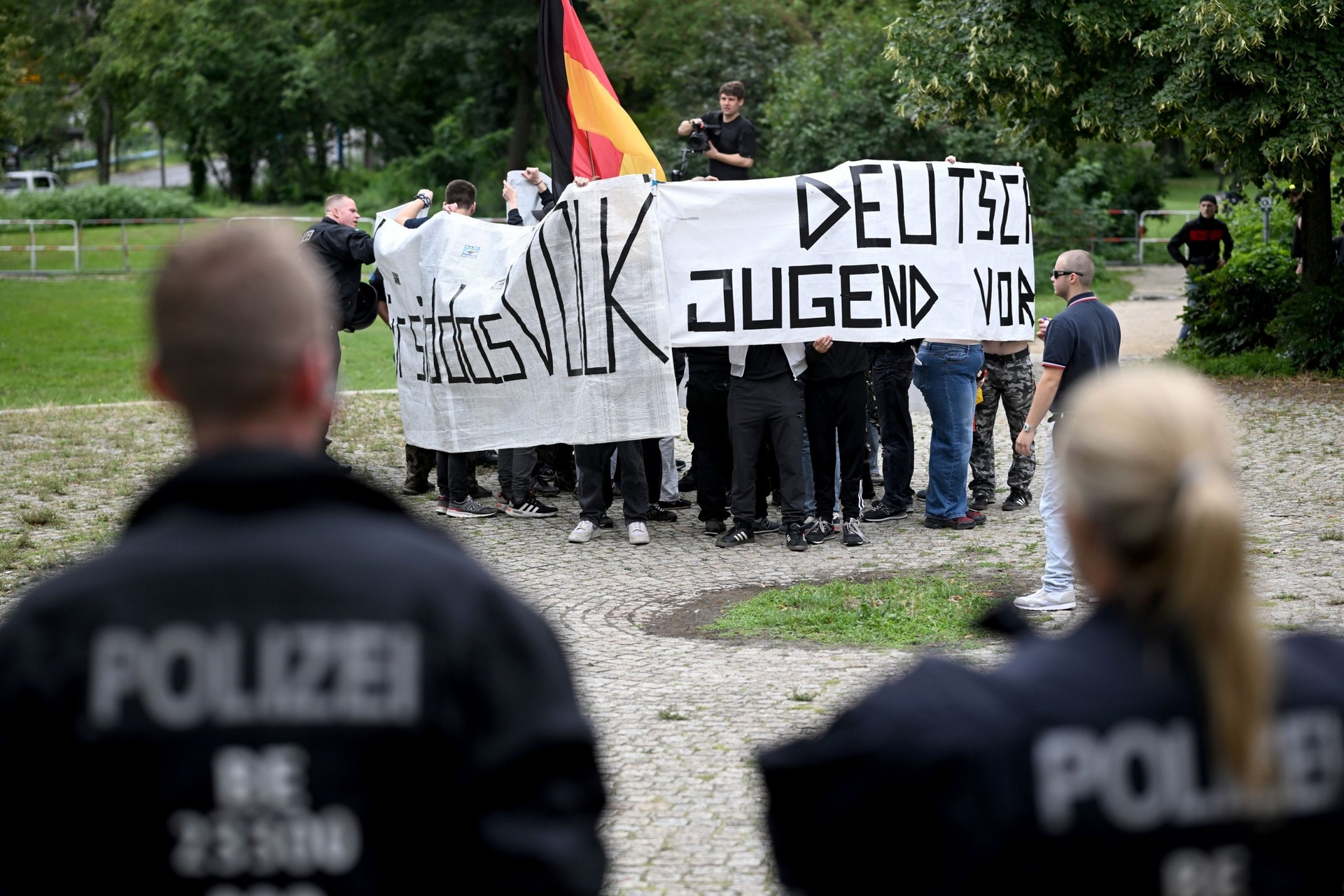 Temporada del Orgullo | CSD en Bautzen: ¿Qué tan grande es la amenaza de los neonazis?