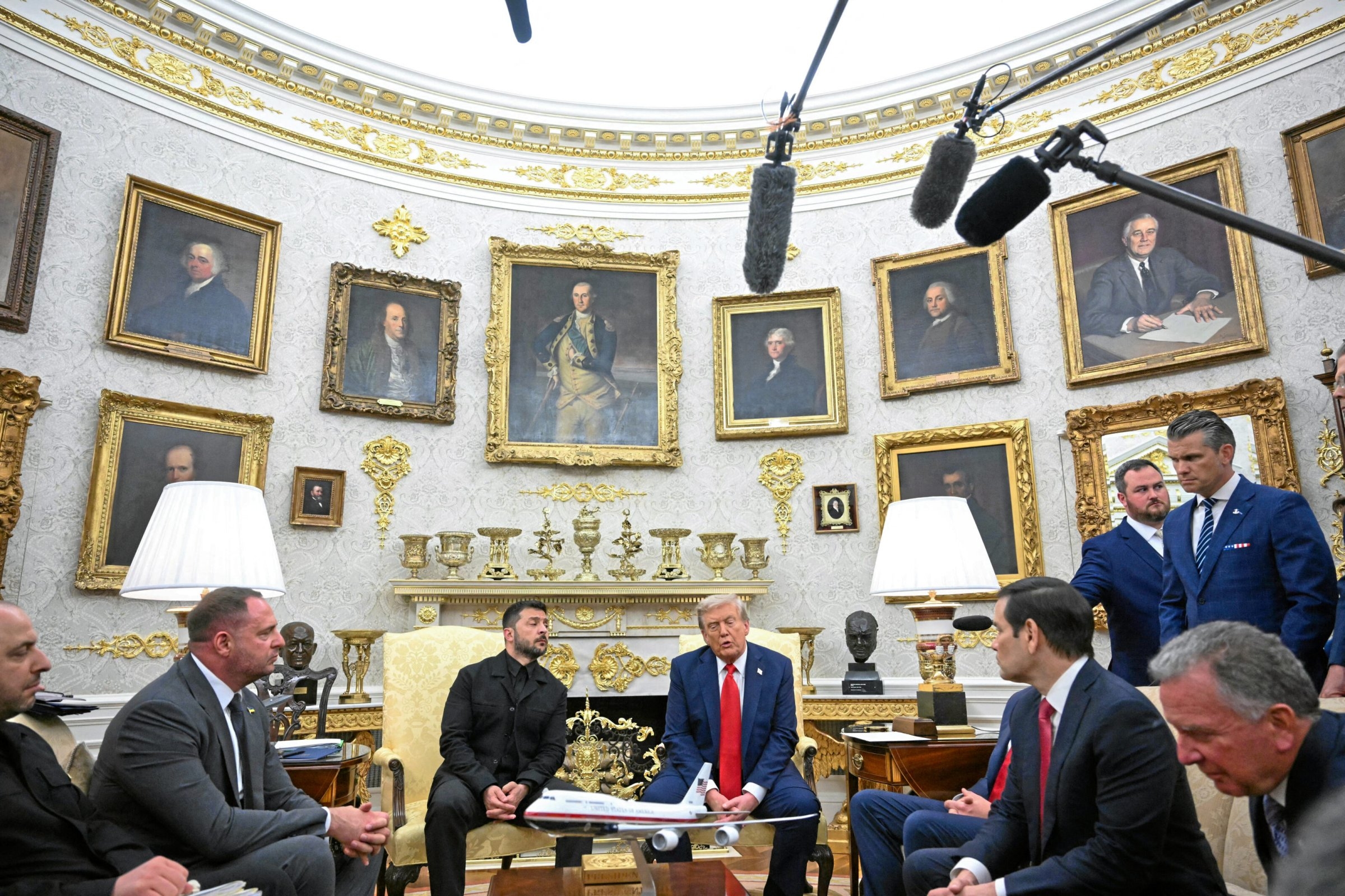 Zelenskyj bij Trump | Oekraïne-oorlog: de ideeën zijn er, de oplossing niet