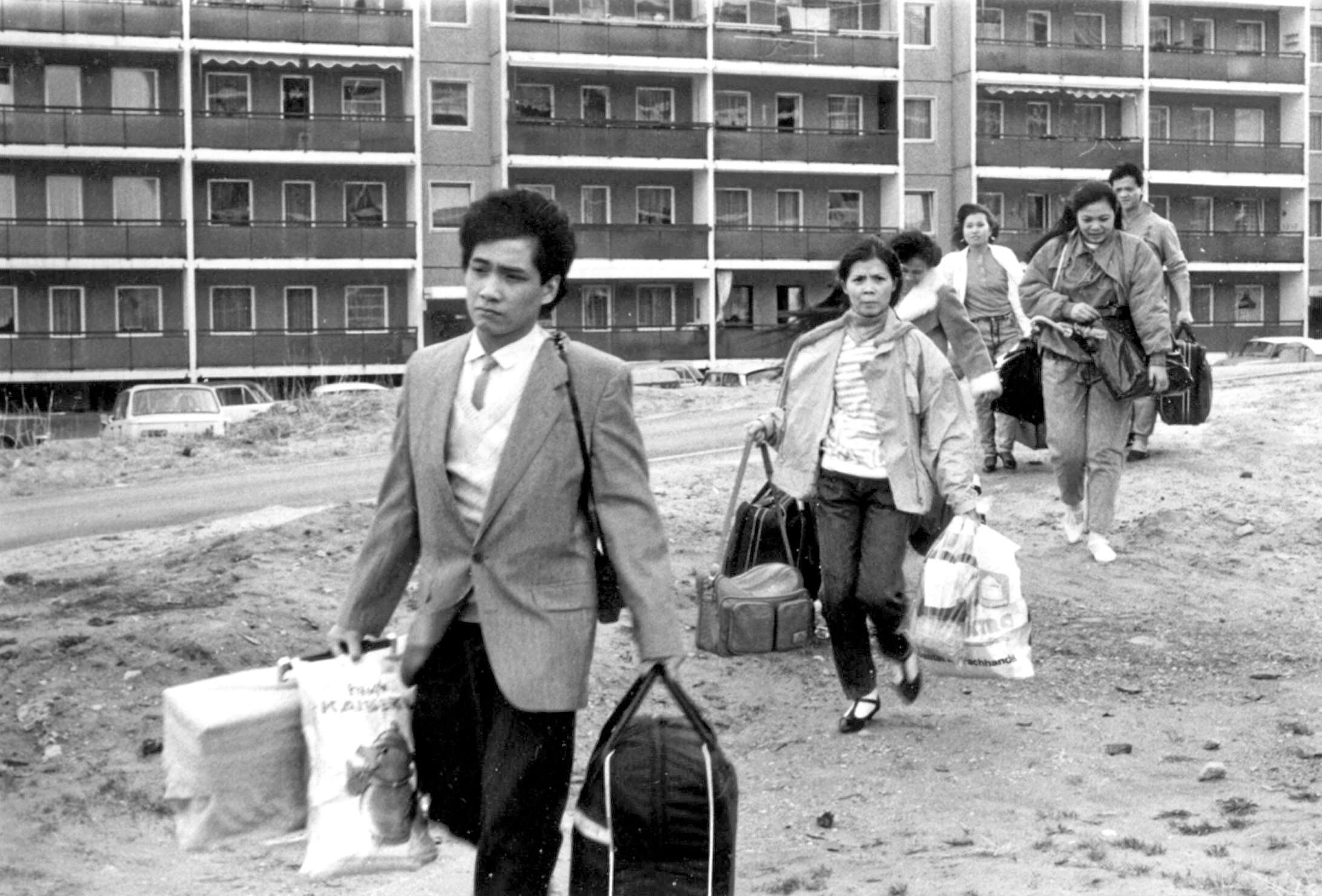 Sport as self-assertion | GDR contract workers: Out of the gloom