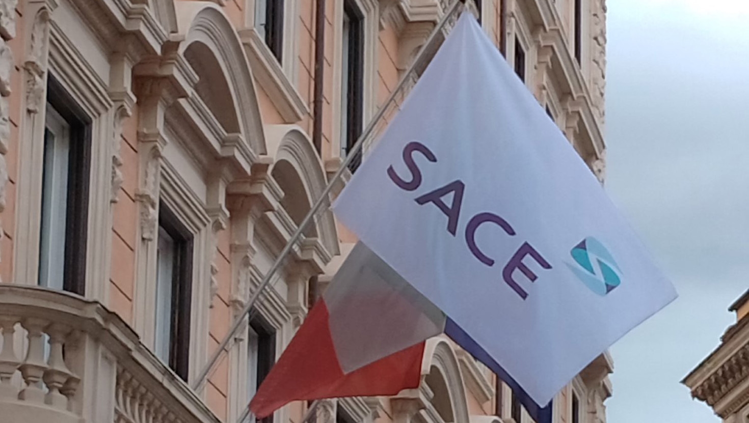 SACE, publiek-private verbindingen: de Sequi-zaak roept vragen op in het MEF