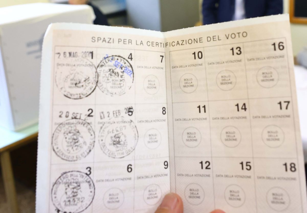 Referendum su cittadinanza, lavoro e ballottaggi: l’Italia al voto, affluenza e aggiornamenti