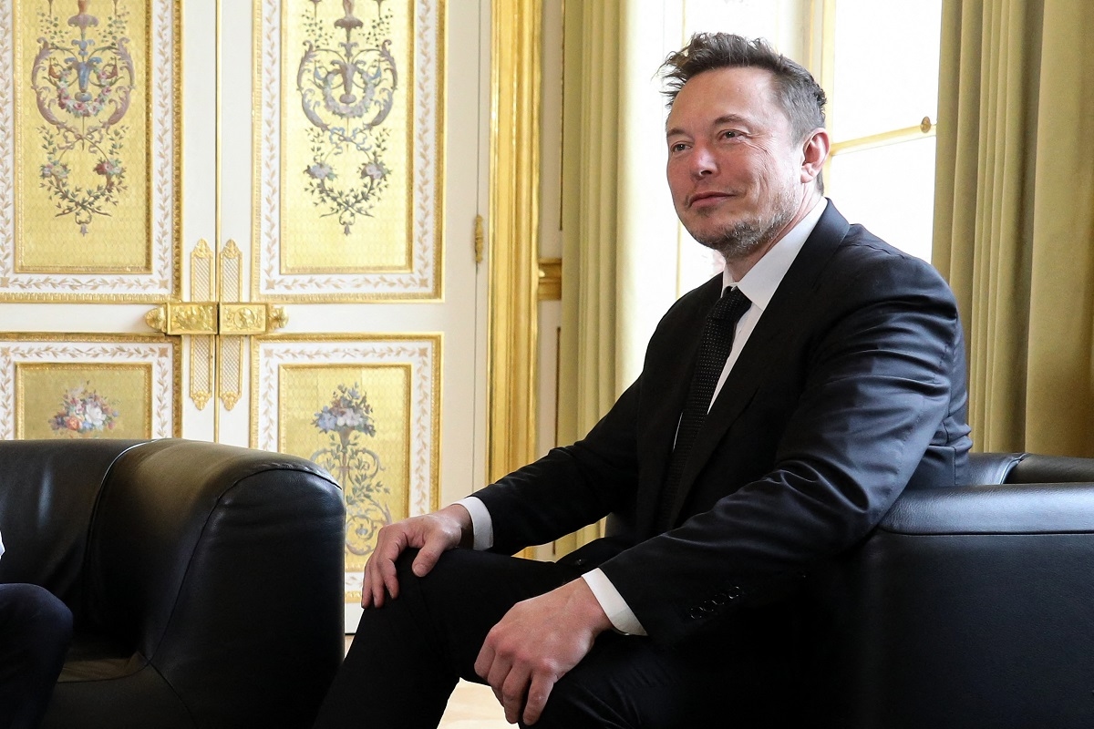 Elon Musk durchbricht die 500-Milliarden-Dollar-Marke: Laut Forbes ist er der erste Mensch, der 500 Milliarden Dollar erreicht hat.