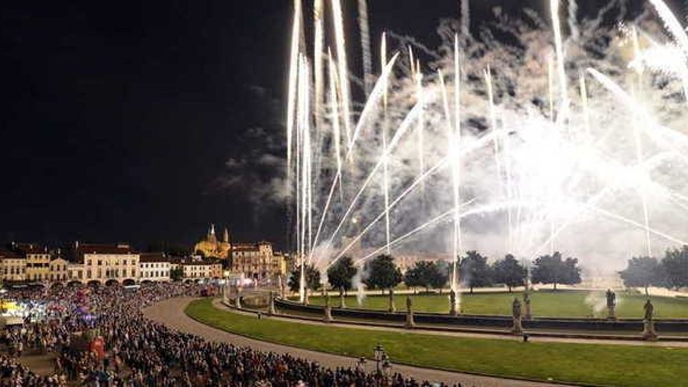 Vuurwerkshow op 15 augustus: LAV waarschuwt gemeenteraad: "Genoeg vuurwerk, het schrikt dieren af."