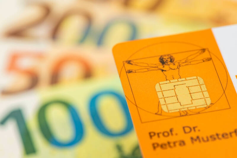 Finansowanie ustawowego ubezpieczenia zdrowotnego: Ekonomiści ds. zdrowia wzywają do wyższych dopłat