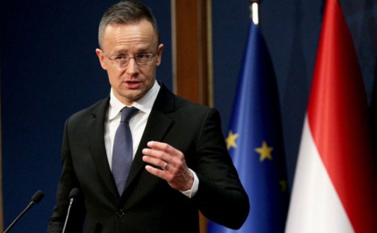 Sijarto: Brisel je je je da se mesha u Maarskii internal politics
