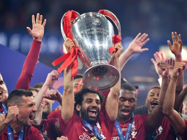 Recorde no futebol inglês: Liverpool gasta mais do que nunca em um mercado de transferências