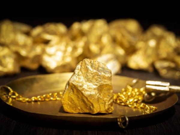 Ouro atinge novo recorde histórico, ultrapassando US$ 3.600