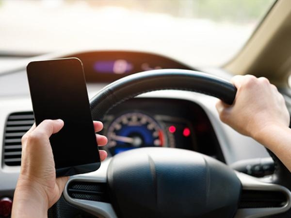 Using Waze while driving can cost you more than $700,000