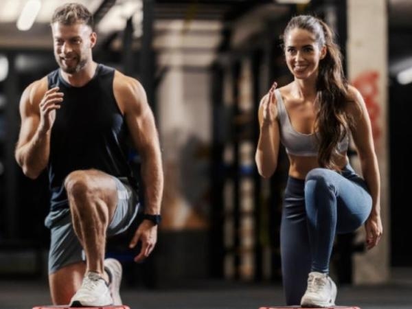 Aus diesem Grund fühlen Sie sich unbesiegbar, nachdem Sie ins Fitnessstudio gegangen sind und trainiert haben.
