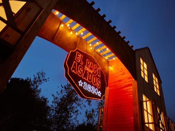 The Father of Barbecues Returns: Restaurants, Guests, Dates, and Times