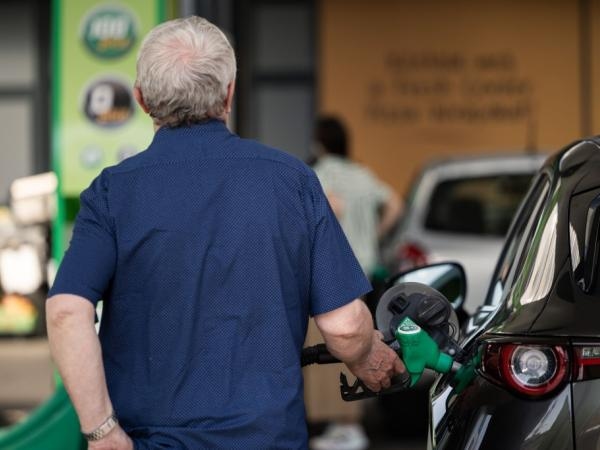 Os preços do diesel aumentarão: isso se aplicará a veículos que não sejam de transporte de carga.