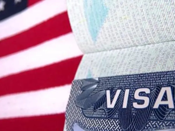 Sollten Einwanderer in den USA immer ihren Reisepass bei sich tragen?