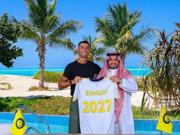 Cristiano Ronaldo a signé le « contrat le plus lucratif de l'histoire » et restera à Al-Nassr.