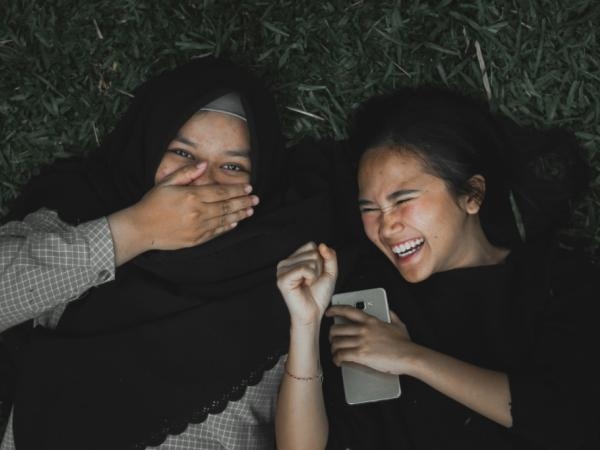 It was misspelled for many years: RAE explains the correct way to laugh in text