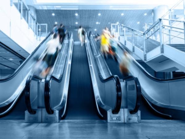 Wussten Sie schon? Es gibt eine richtige Art, Rolltreppen zu benutzen ... zumindest sagt das China.