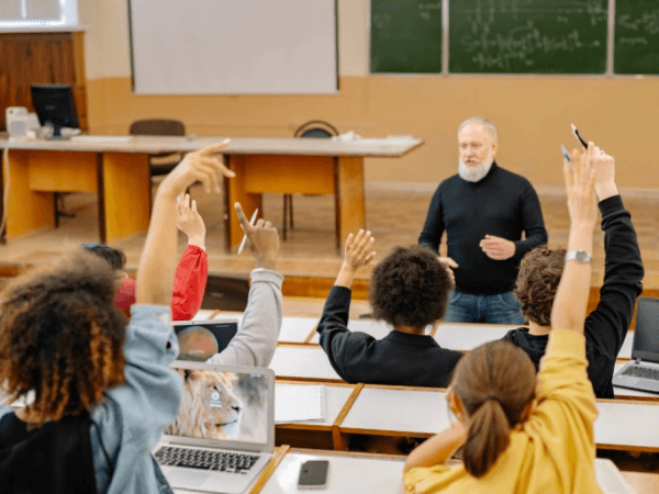 Existe um colombiano: as 4 cidades latino-americanas onde todos gostariam de estudar