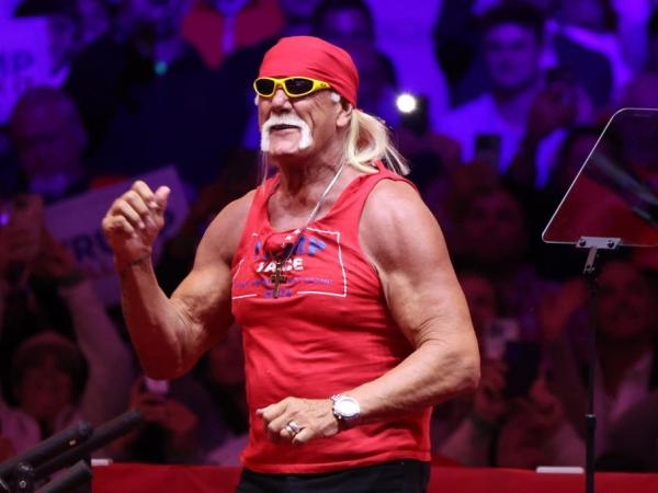 Hulk Hogan, leggenda del wrestling americano, muore all'età di 71 anni.