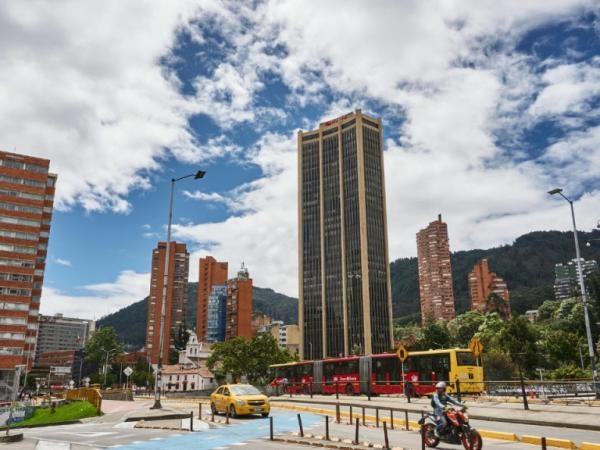 Woont u in Bogotá? Pak uw portemonnee dan maar vast, want er komen twee belastinghervormingen aan.