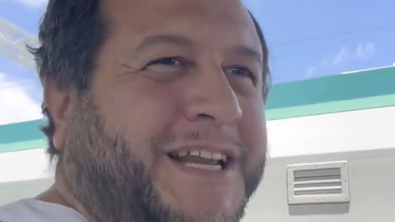 José Ramón López Beltrán si scaglia contro Molotov per aver criticato la 4T (Quarta Trasformazione).