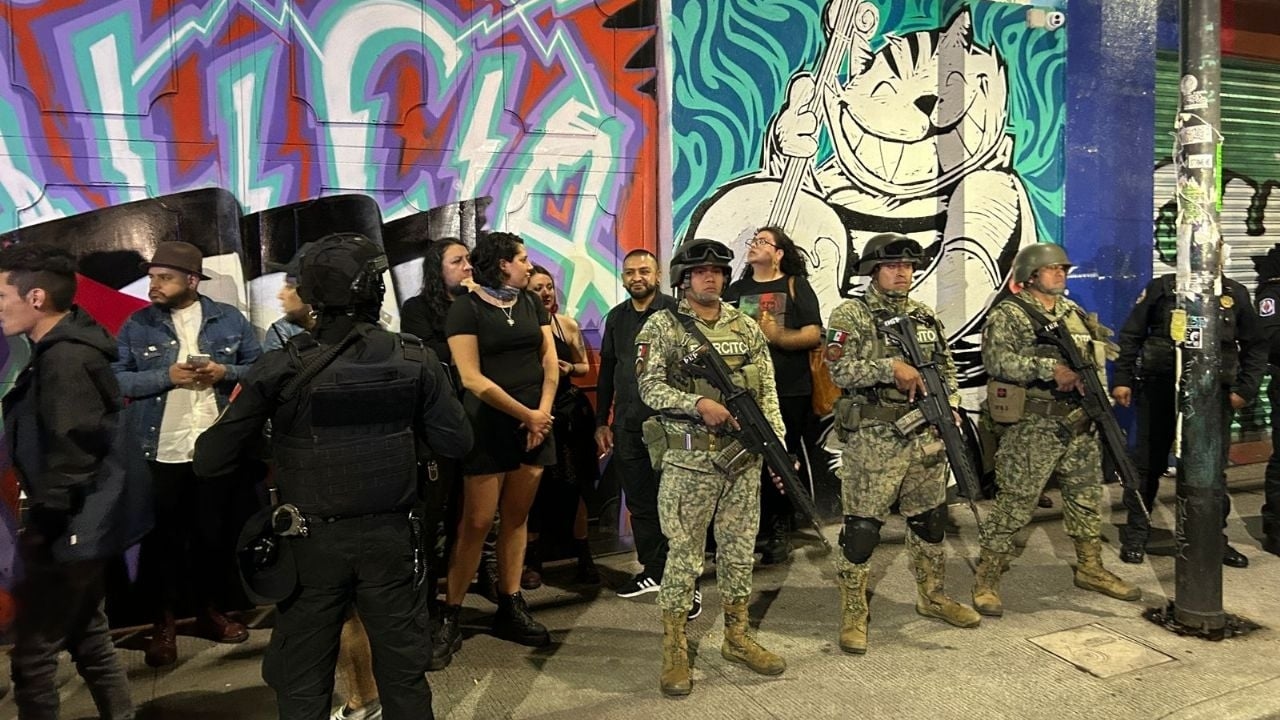 Exército e polícia despejam show no Alicia Multiforo; oficiais suspensos (Vídeo)