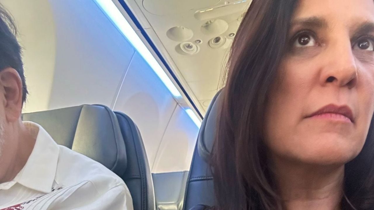 Non ci posso credere! Kenia López Rabadán si vanta di viaggiare con Fernández Noroña.