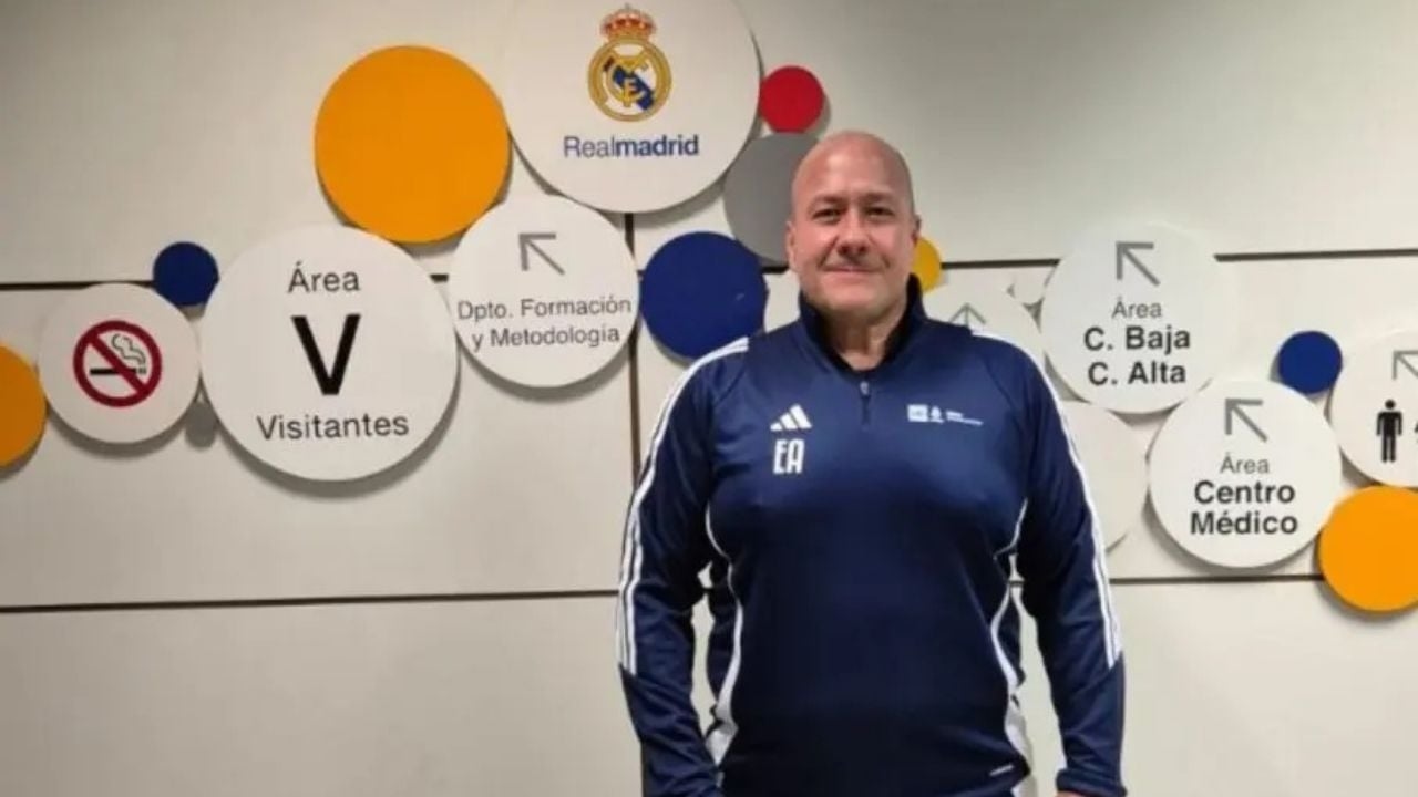 Enrique Alfaro, ex governatore di Jalisco, si vanta di essersi diplomato alla scuola del Real Madrid.